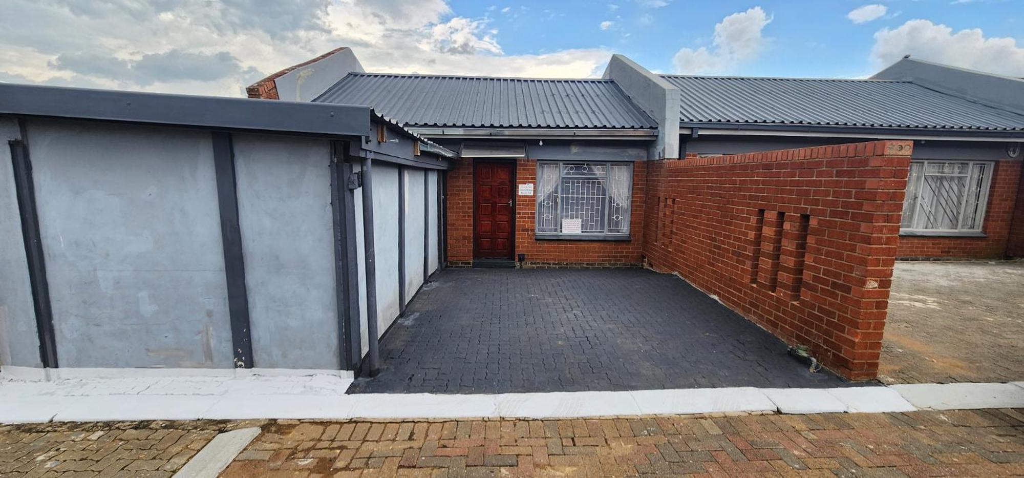 Casa Linda Guest House Newcastle Exterior photo